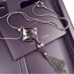 Collar Para Dama Cuadro Negro