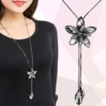 Collar Trebol Con Diamantes Negros