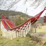 Hamaca con borlas estilo libre Arcoíris